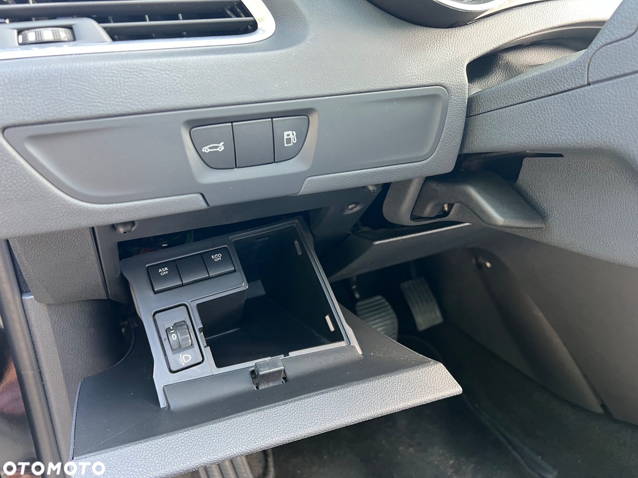 Peugeot 508 SW HDi FAP 140 Family - 11