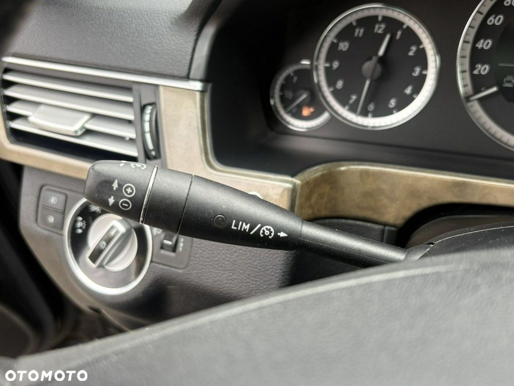 Mercedes-Benz Klasa E - 27