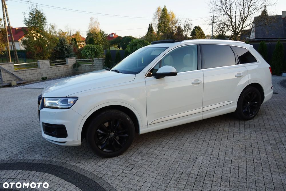 Audi Q7 - 10