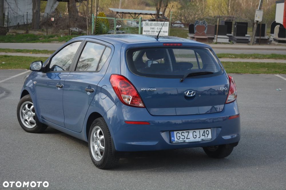 Hyundai i20 - 13