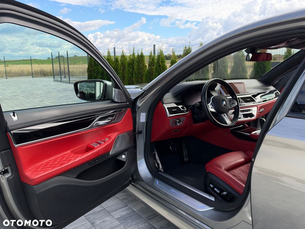 BMW Seria 7 750Ld xDrive sport - 30