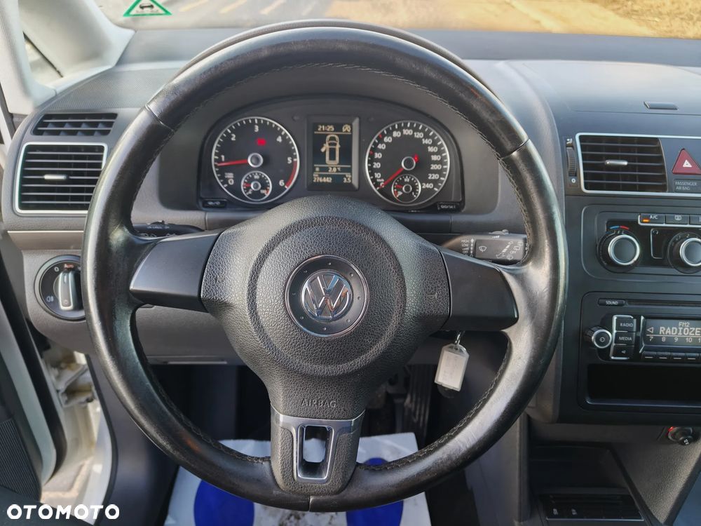 Volkswagen Touran 2.0 TDI DPF BlueMotion Technology Comfortline - 27