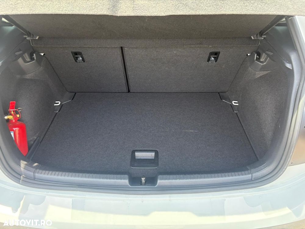 Volkswagen Polo 2.0 TSI DSG GTI - 15