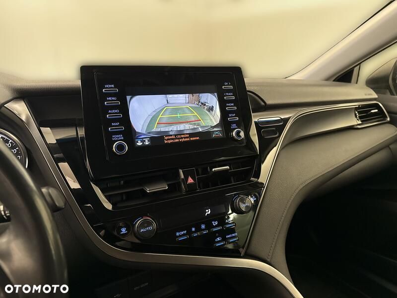 Toyota Camry 2.5 Hybrid Comfort CVT - 17