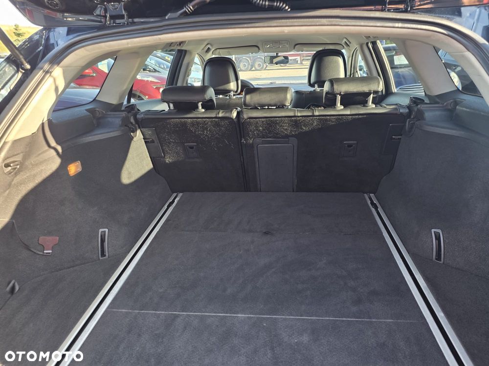 Toyota Avensis 2.0 D-4D Executive - 38