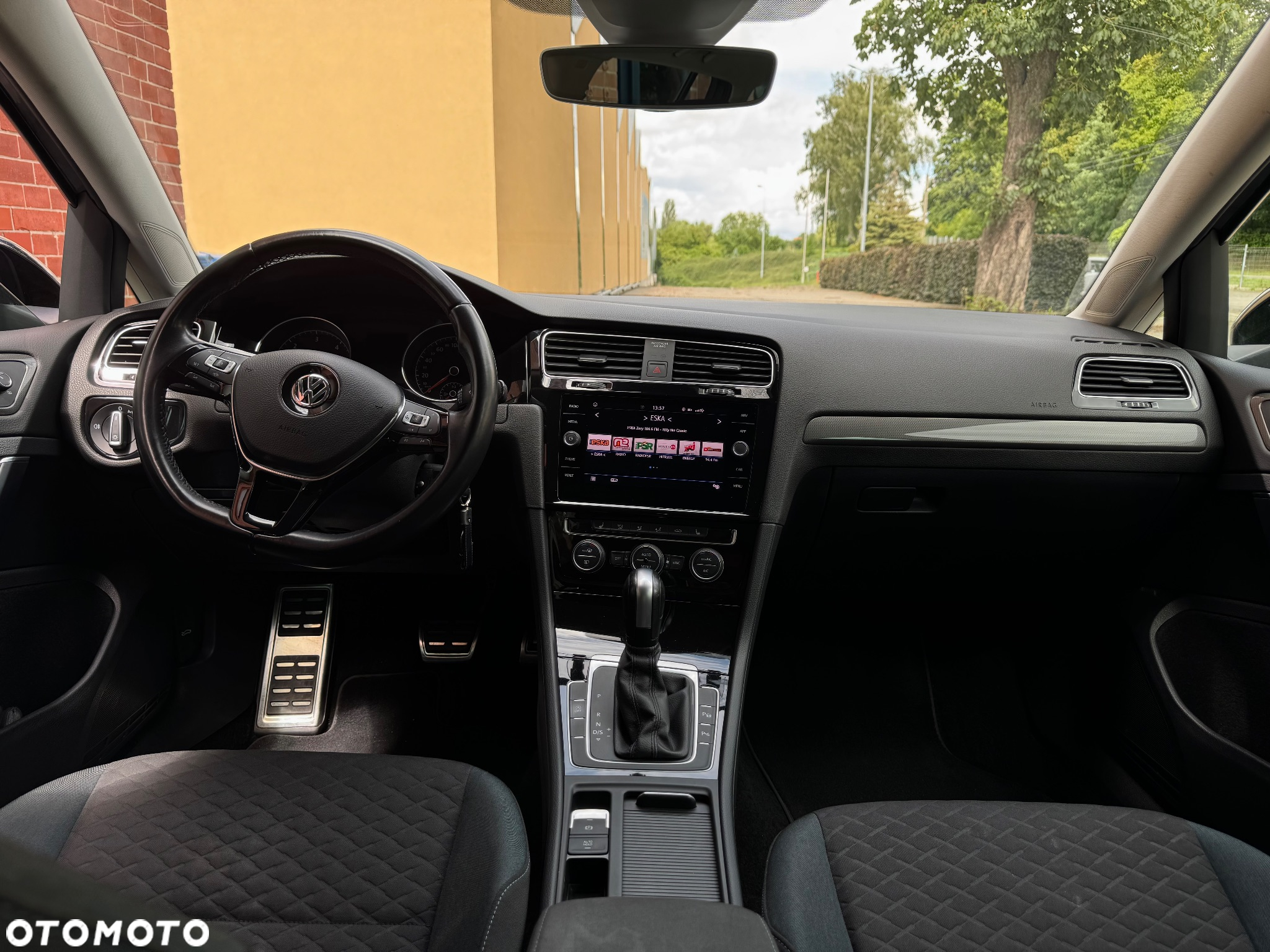 Volkswagen Golf 2.0 TDI SCR DSG IQ.DRIVE - 30