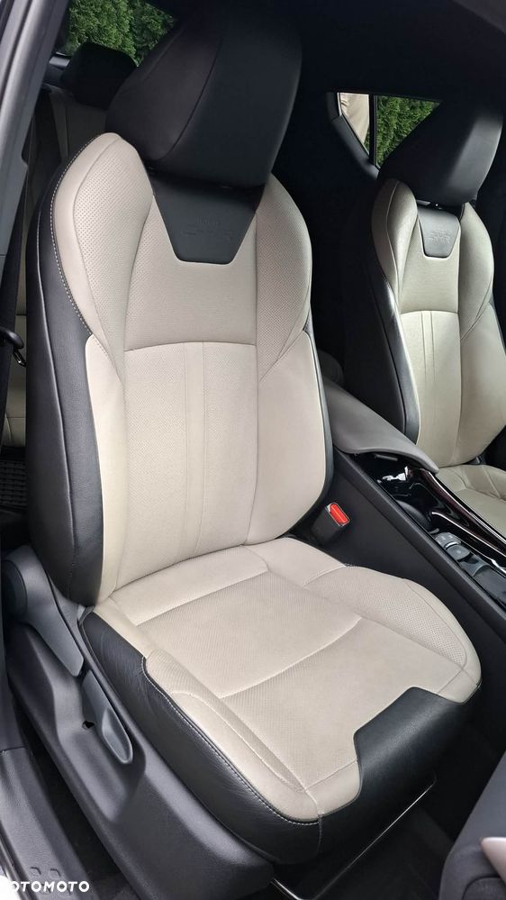 Toyota C-HR 2.0 Hybrid Executive - 8