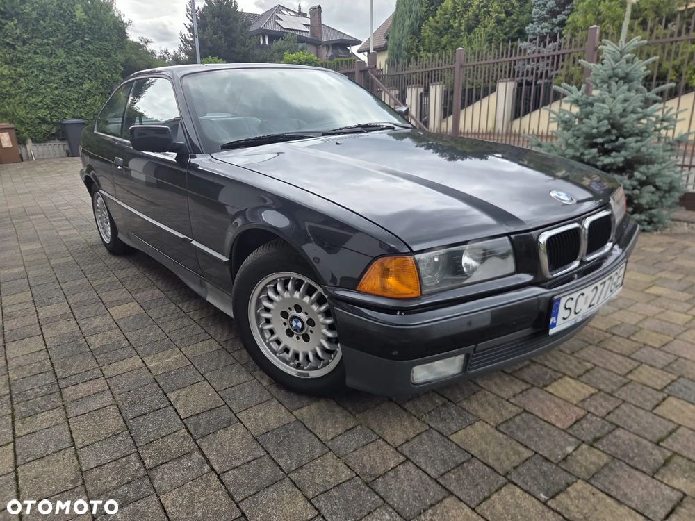 BMW Seria 3 320i - 1