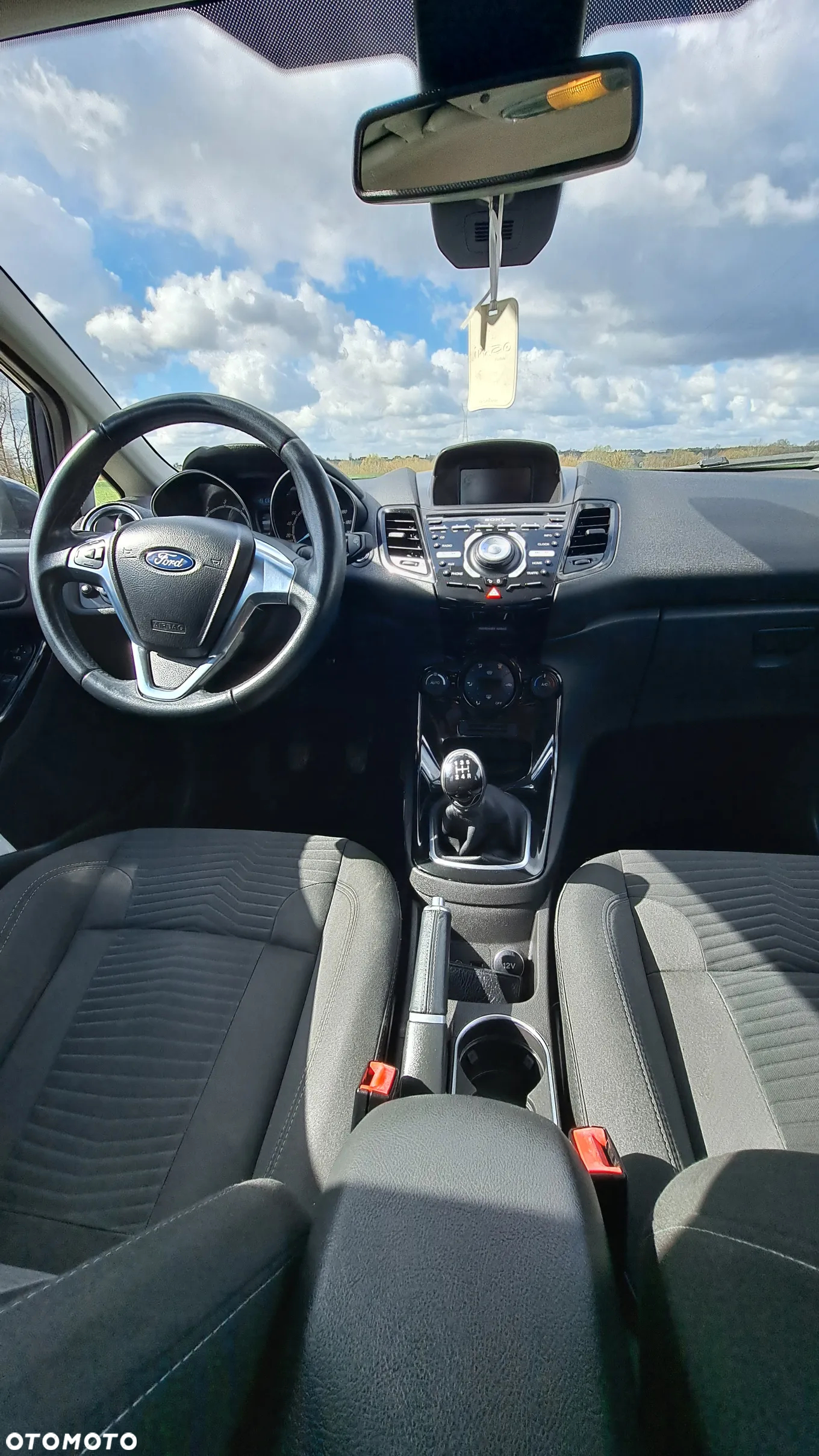 Ford Fiesta 1.5 TDCi Titanium - 16