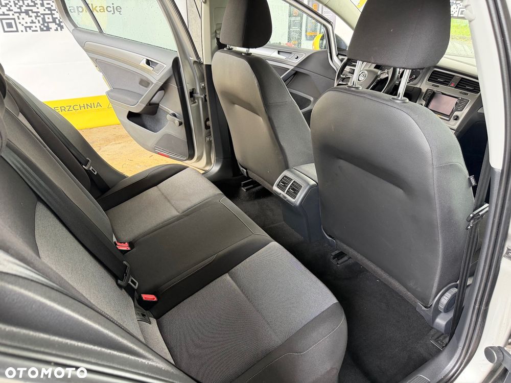 Volkswagen Golf 1.2 TSI BMT Trendline - 27
