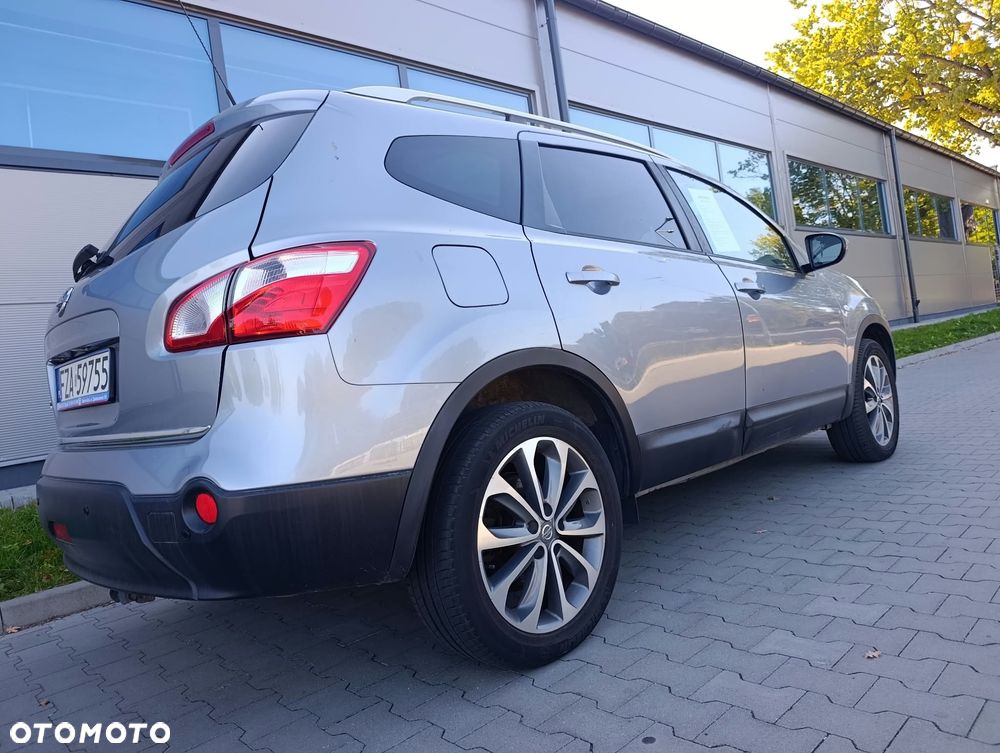 Nissan Qashqai+2 - 2