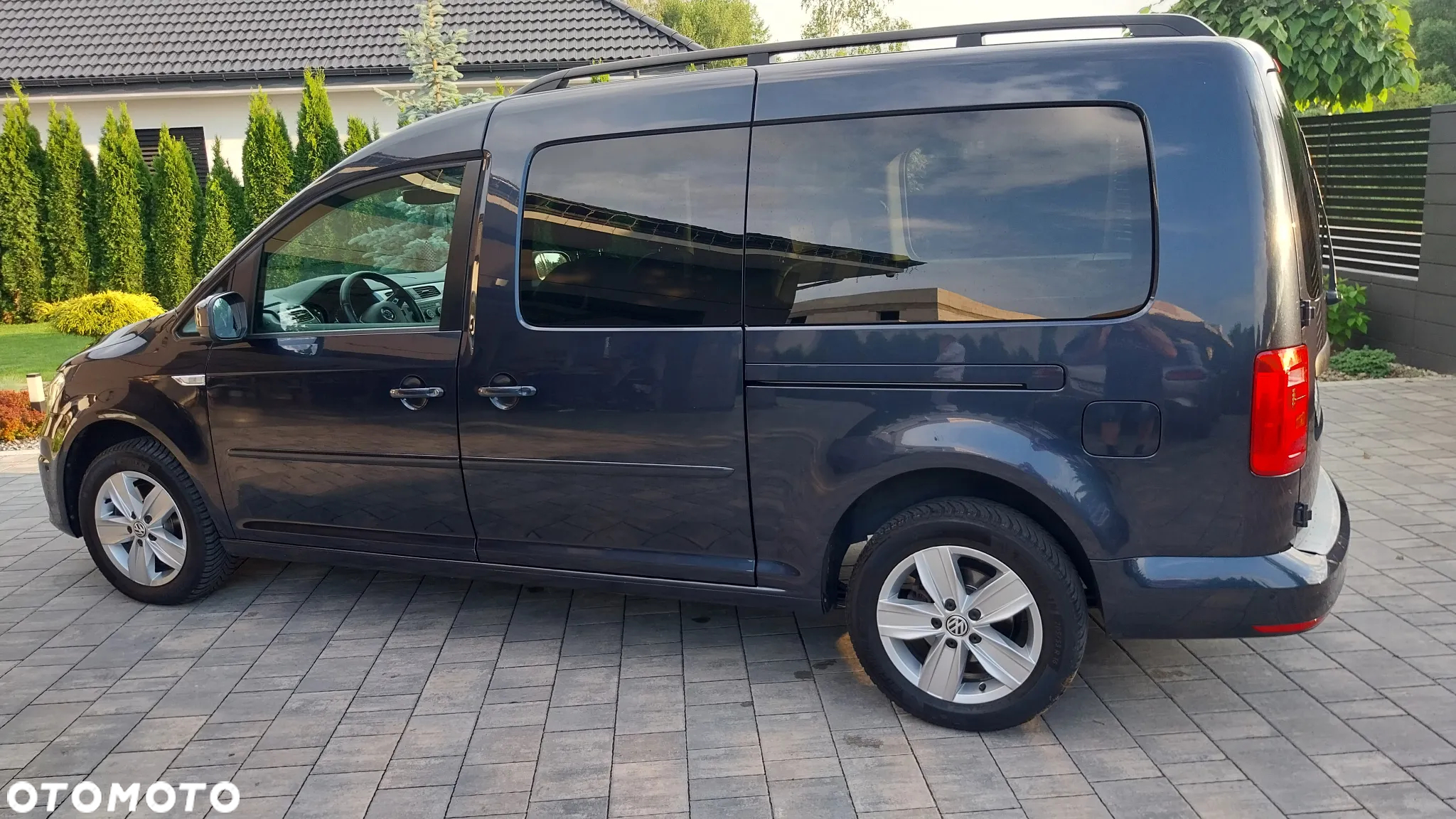 Volkswagen Caddy Maxi 2.0 TDI Highline DSG - 14