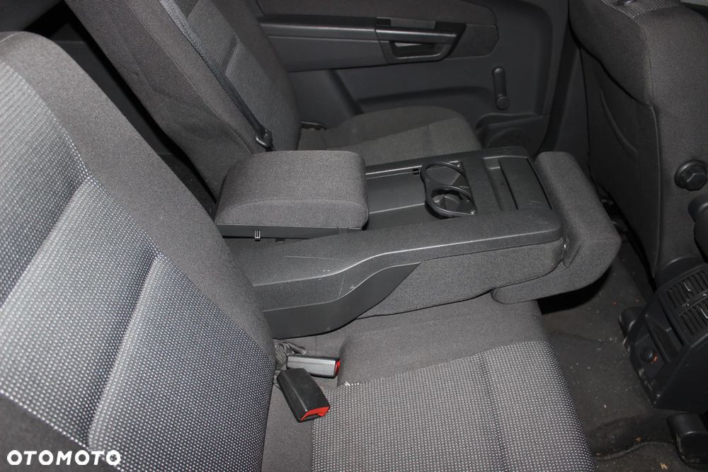 Opel Zafira 2.0 T Sport - 13