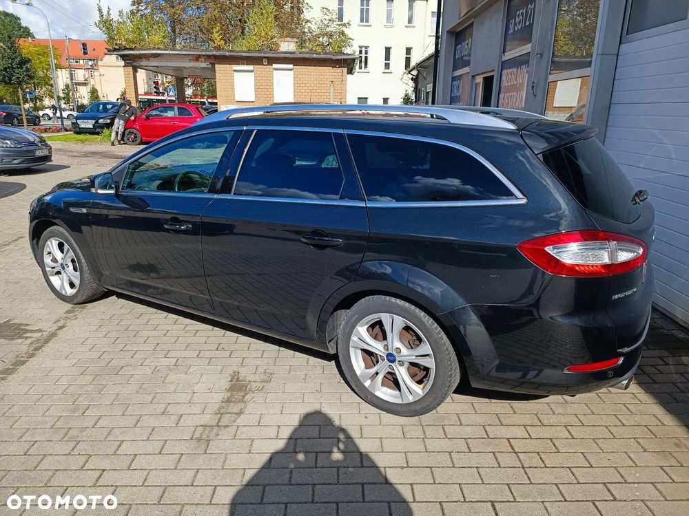 Ford Mondeo 2.0 EcoBoost Titanium - 4