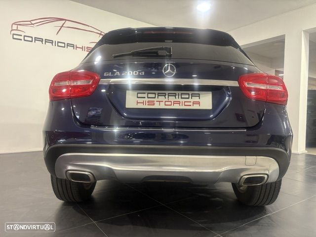 Mercedes-Benz GLA 200 d Urban Aut. - 9