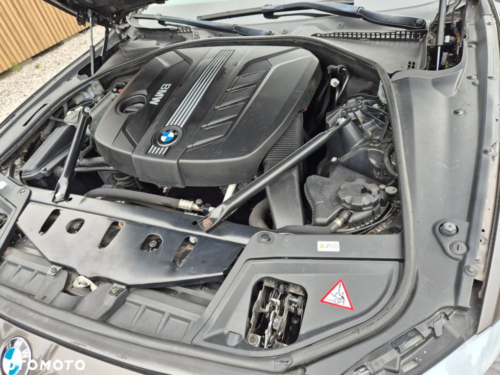 BMW Seria 5 520d - 40