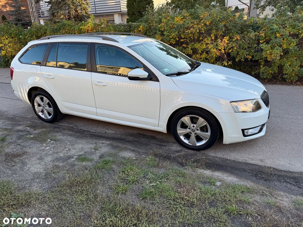 Skoda Octavia 2015 photo 2