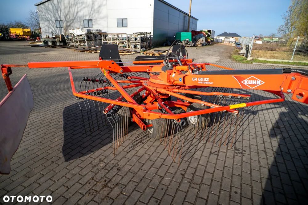 Kuhn ZGRABIARKA GA 6632 ZGRABIARKA KUHN 2 KARUZELE Zapraszam Posiadam wiele maszyn Ciagnik Prasa Kosiarka - 7