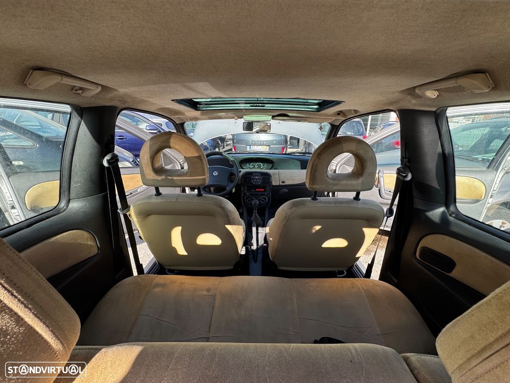 Lancia Y 1.2 16V LS - 1