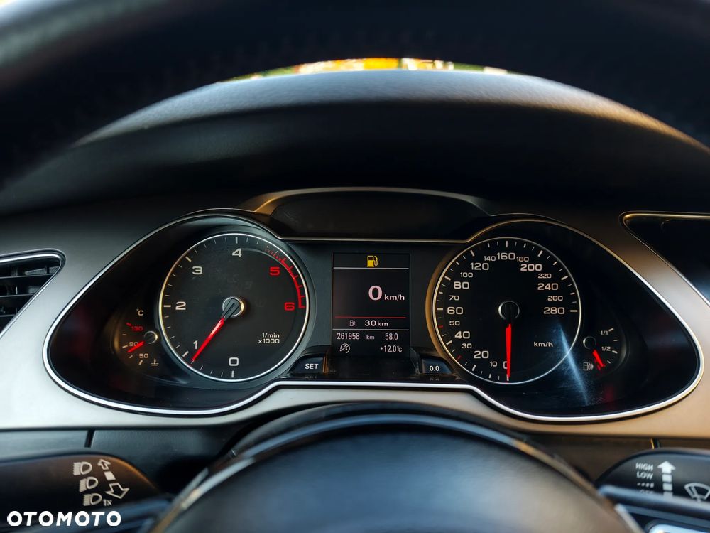Audi A4 Avant 2.0 TDI ultra DPF Attraction - 23