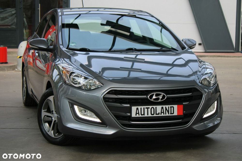 Hyundai i30 blue 1.4 Passion - 37