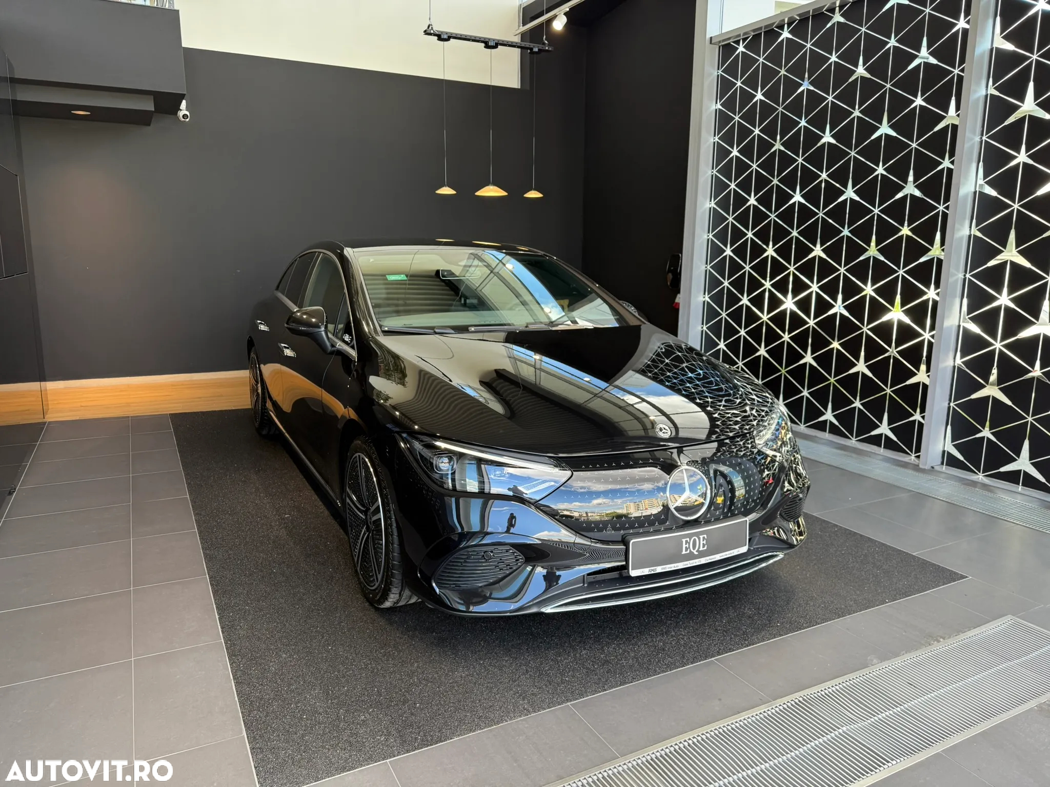 Mercedes-Benz EQE 350 4MATIC - 2