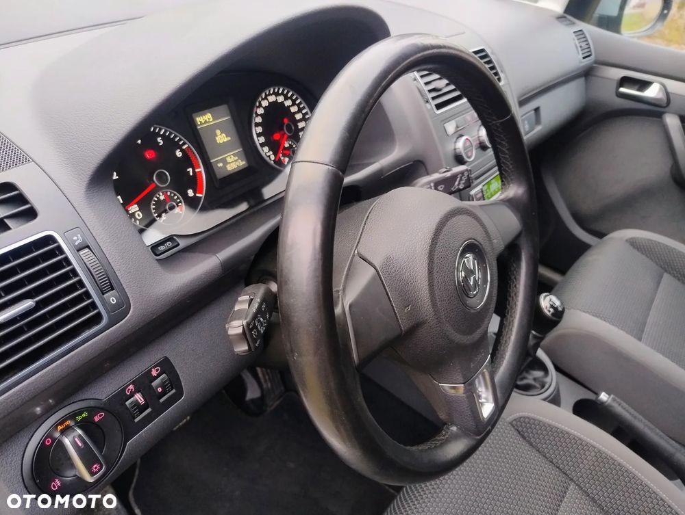 Volkswagen Touran 1.4 TSI Conceptline - 10