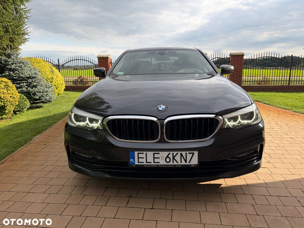 BMW Seria 5 530d xDrive Sport Line sport - 11