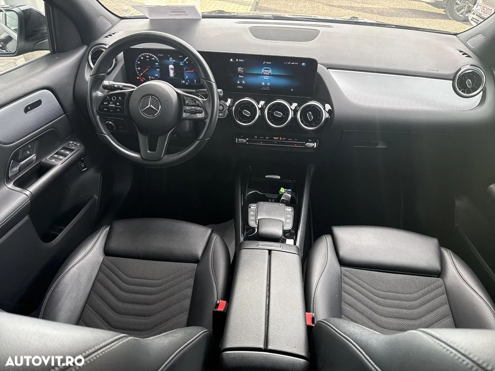 Mercedes-Benz GLA - 22