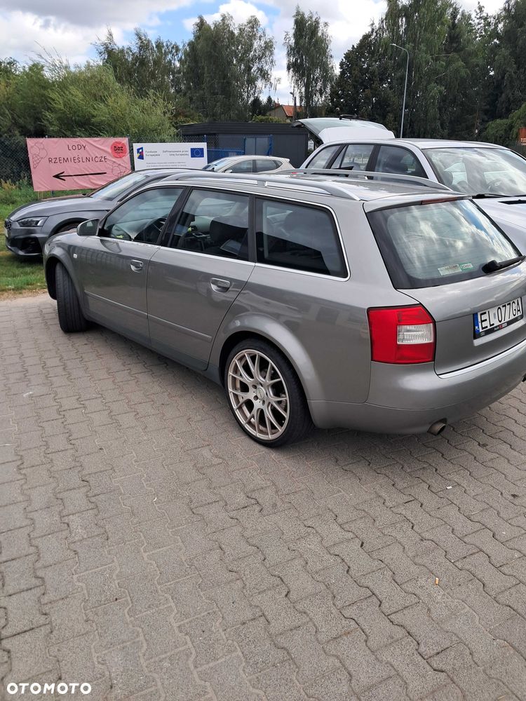 Audi A4 Avant 2004 photo 4