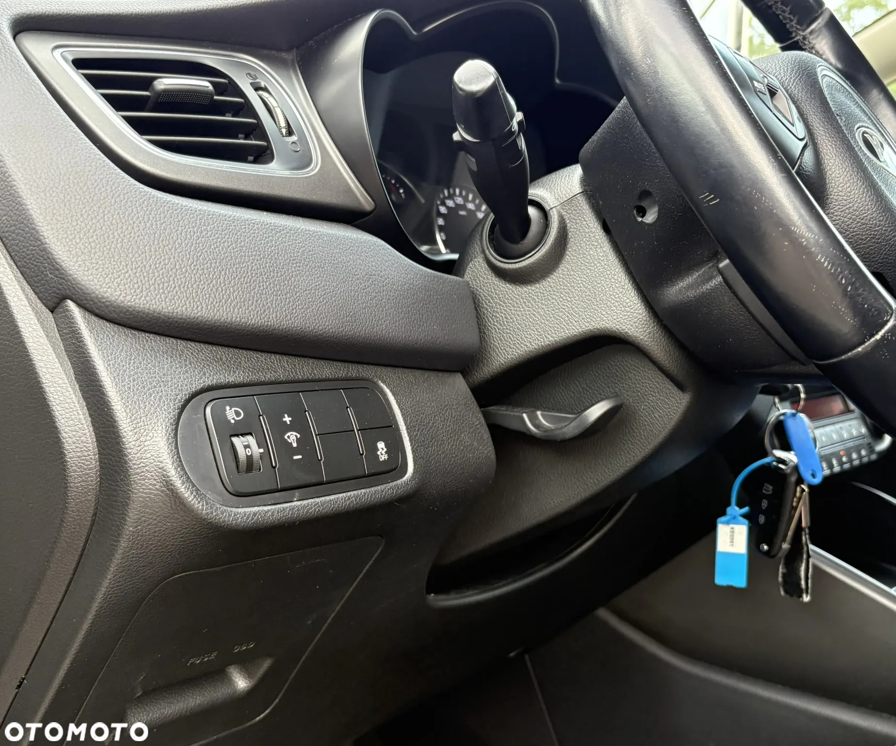 Kia Carens 1.6 GDI M - 11