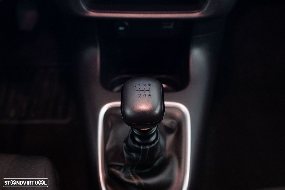 Citroën C3 1.2 PureTech Shine Pack - 24