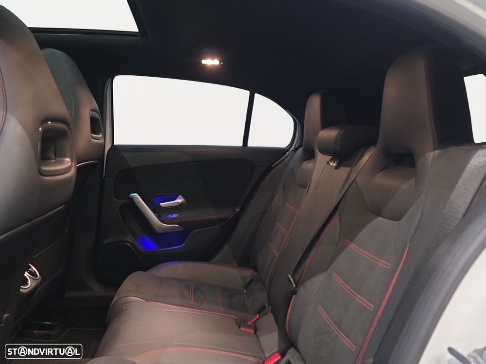 Mercedes-Benz A 200 AMG Line - 15