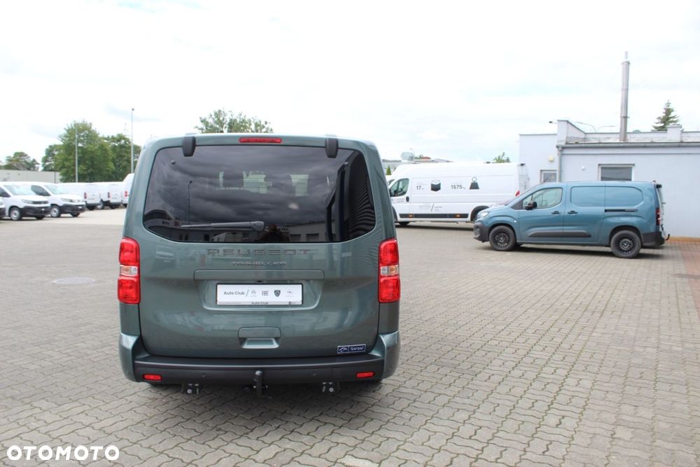 Peugeot Traveller - 8