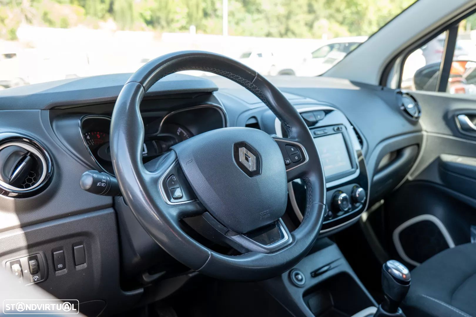 Renault Captur 1.5 dCi Exclusive - 4