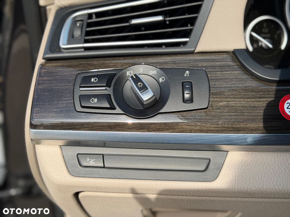 BMW Seria 7 - 14