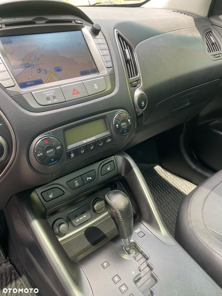 Hyundai ix35 2.0 CRDi 4WD Automatik Premium - 9