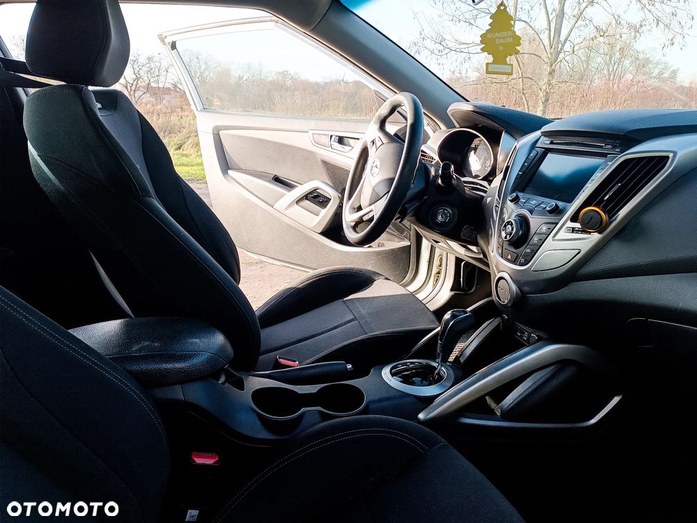 Hyundai Veloster 1.6 DCT Style - 7