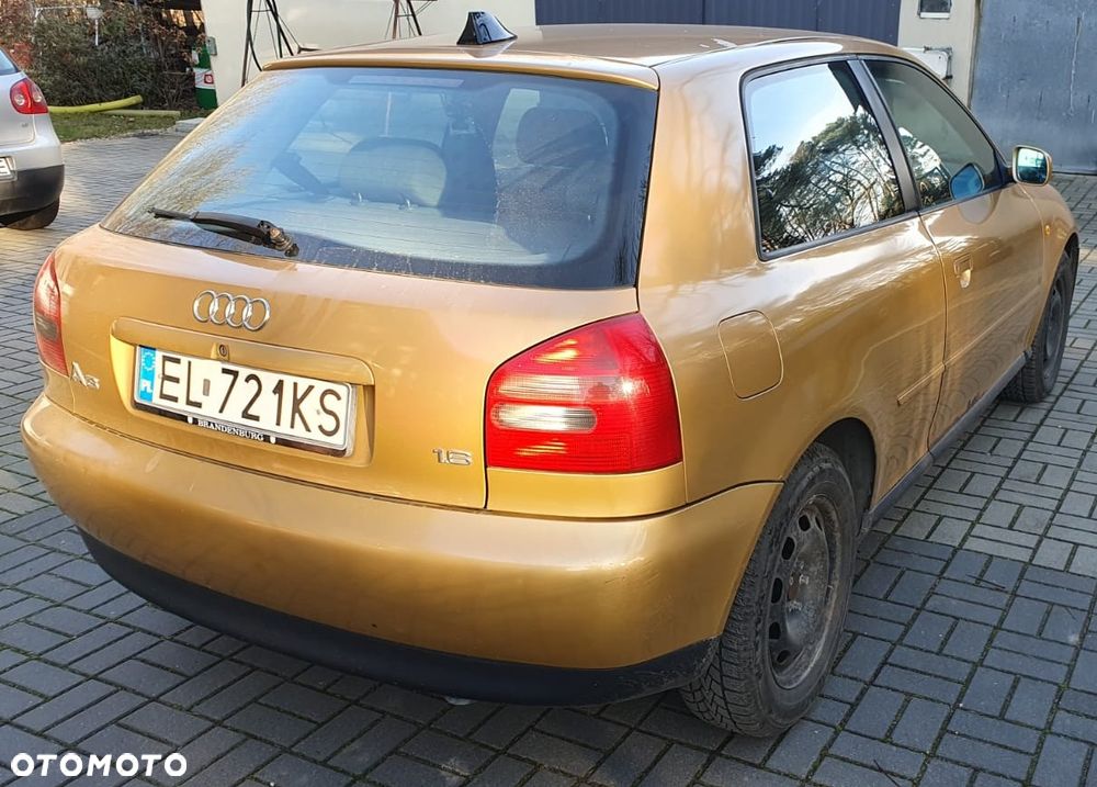 Audi A3 3-drzwiowe 1.6 Attraction - 4