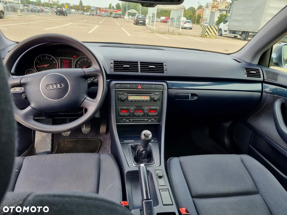 Audi A4 Limousine 2 - 8