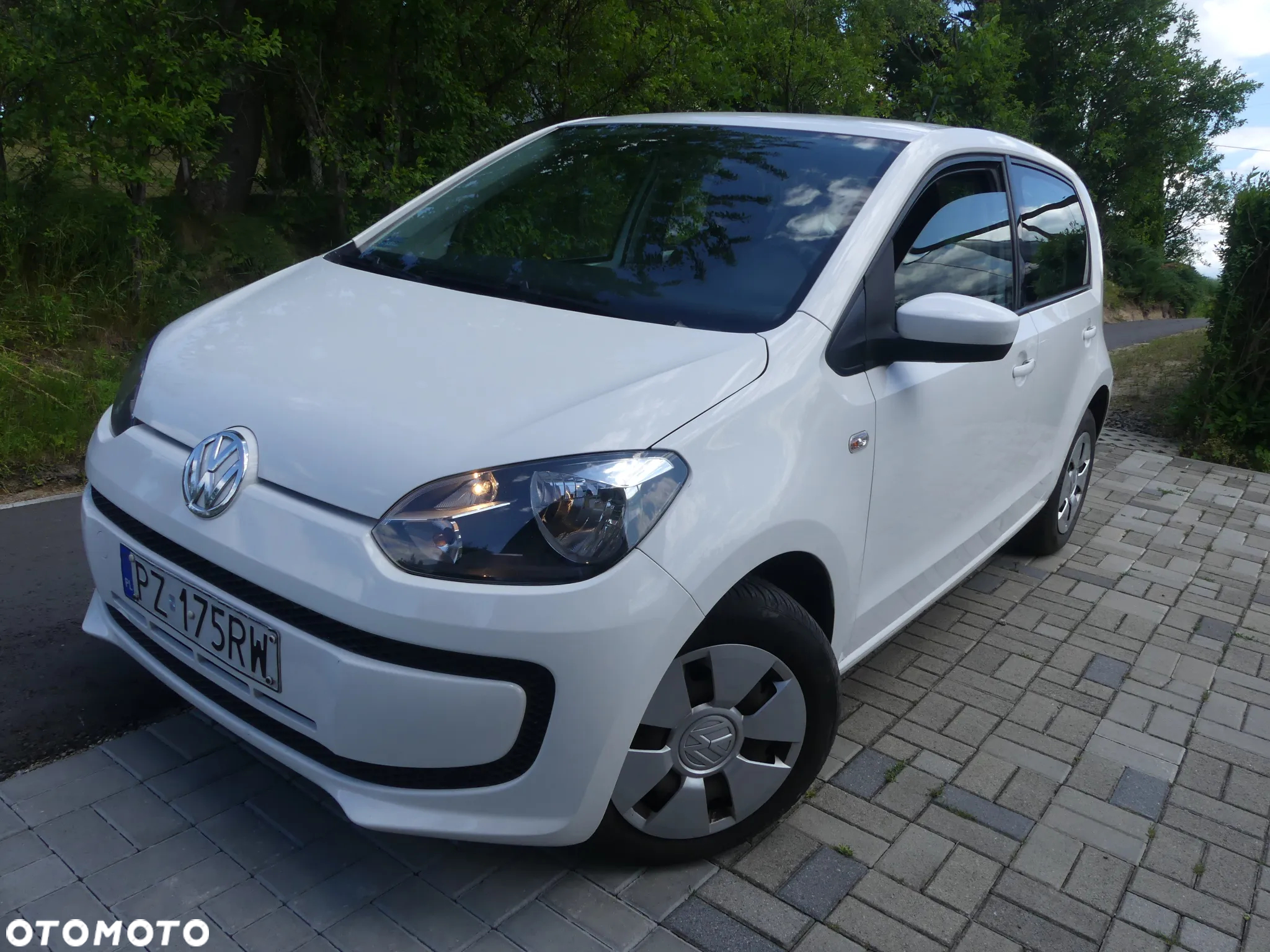 Volkswagen up! 1.0 move - 13