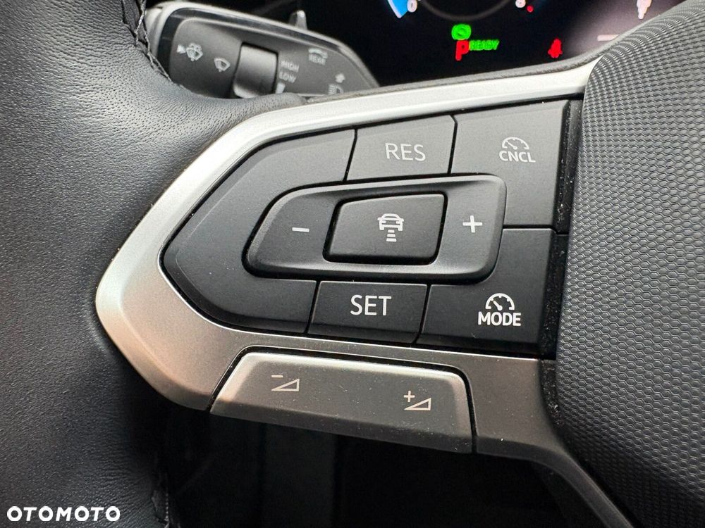Volkswagen Tiguan - 26