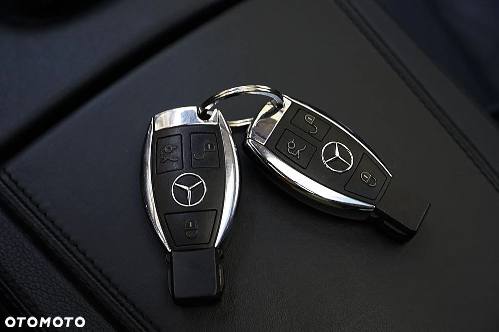 Mercedes-Benz CL 500 4Matic (BlueEFFICIENCY) 7G-TRONIC Grand Edition - 31