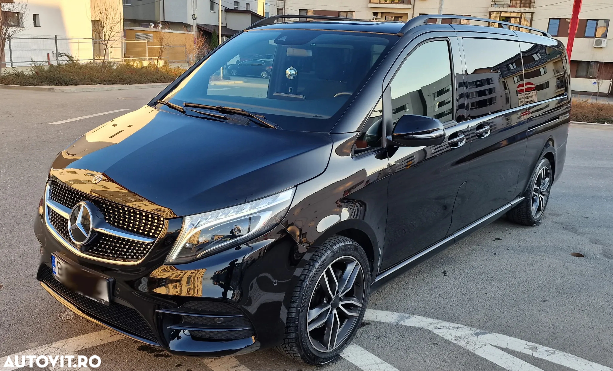 Mercedes-Benz V 250 d Combi Extra-lung 190 CP AWD 9AT - 2