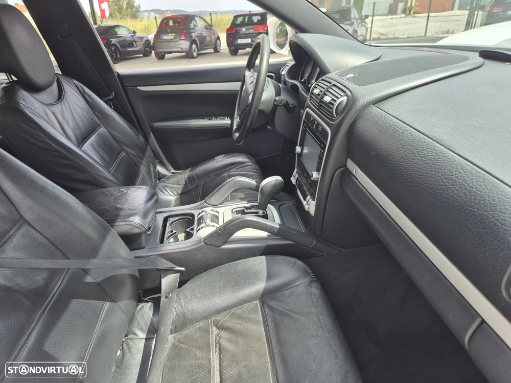 Porsche Cayenne Tiptronic - 11