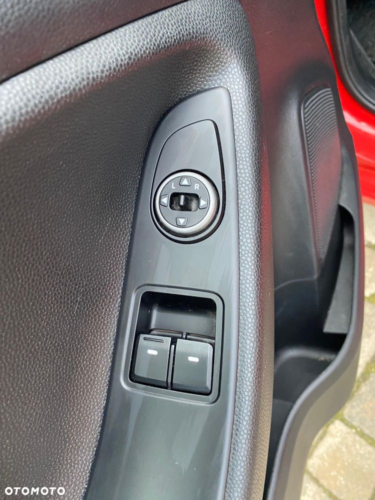 Hyundai i20 - 20