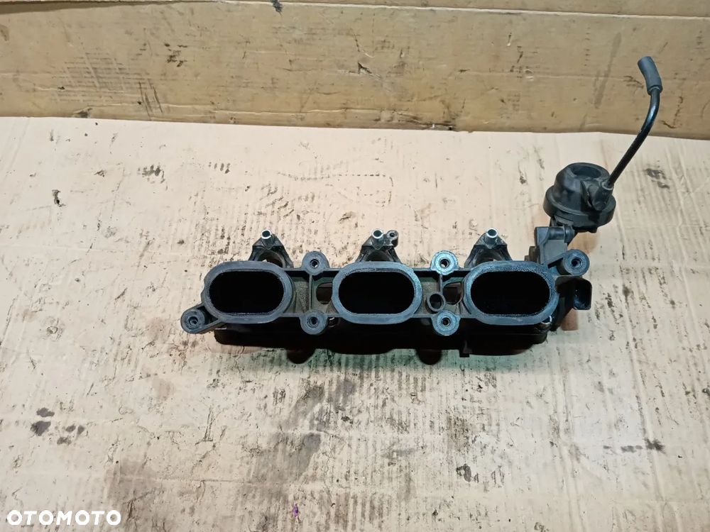 Kolektor ssący Audi A6 C6 3.2 FSI 06E133109C - 1
