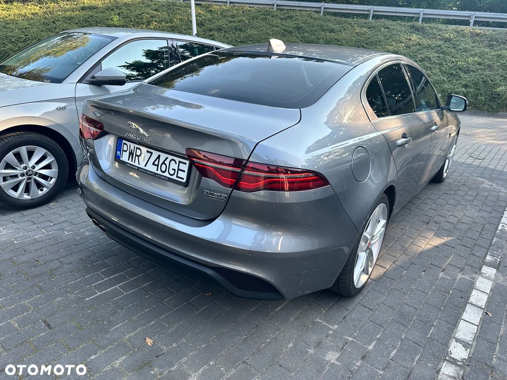 Jaguar XE 2.0 D180 R-Dynamic S - 3