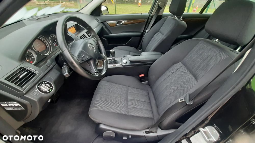 Mercedes-Benz Klasa C 180 Kompressor Elegance - 27