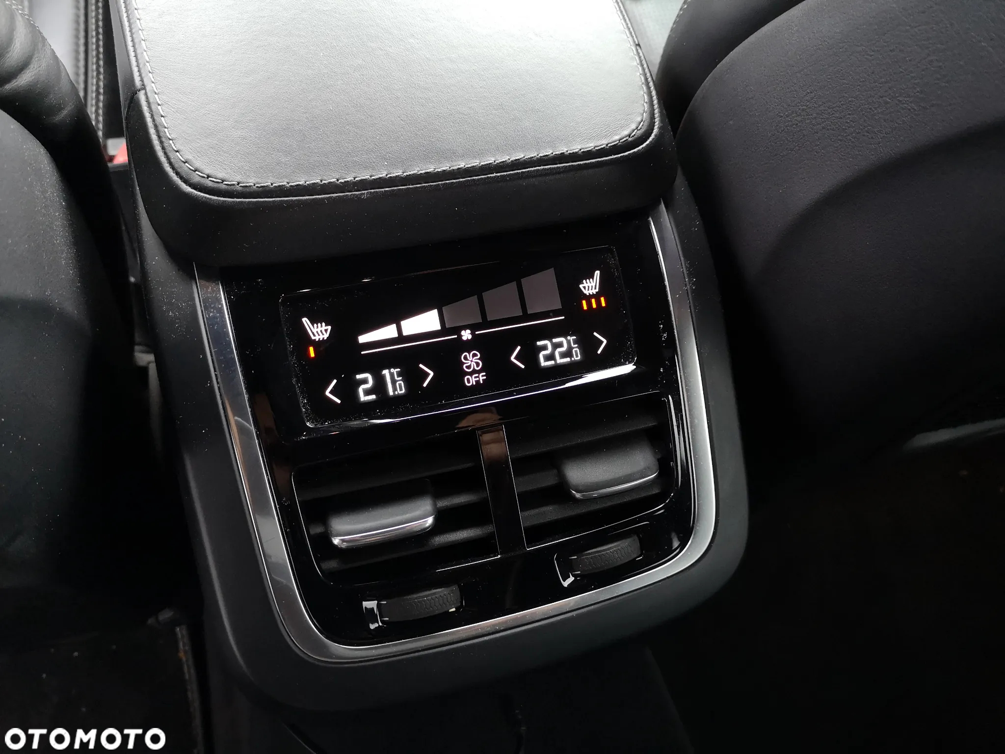 Volvo V90 D4 R-Design - 15